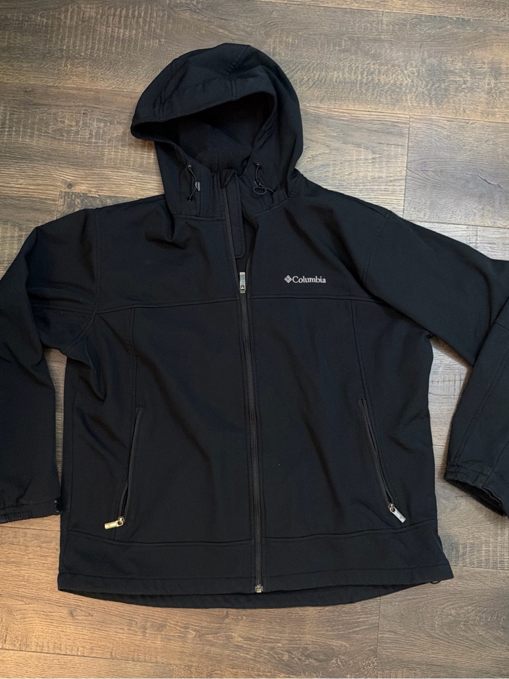 Columbia Men's Black Hooded Softshell Windbreaker
